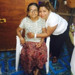 Meet your Posher, Simona